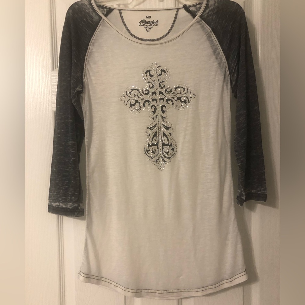 Cowgirl Hardware top with baseball style sleeves, light n airy, embellished- EUC